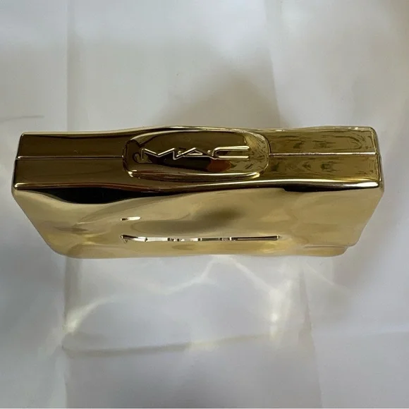 MAC Metallic Gold Compact Case - Picture 5 of 6